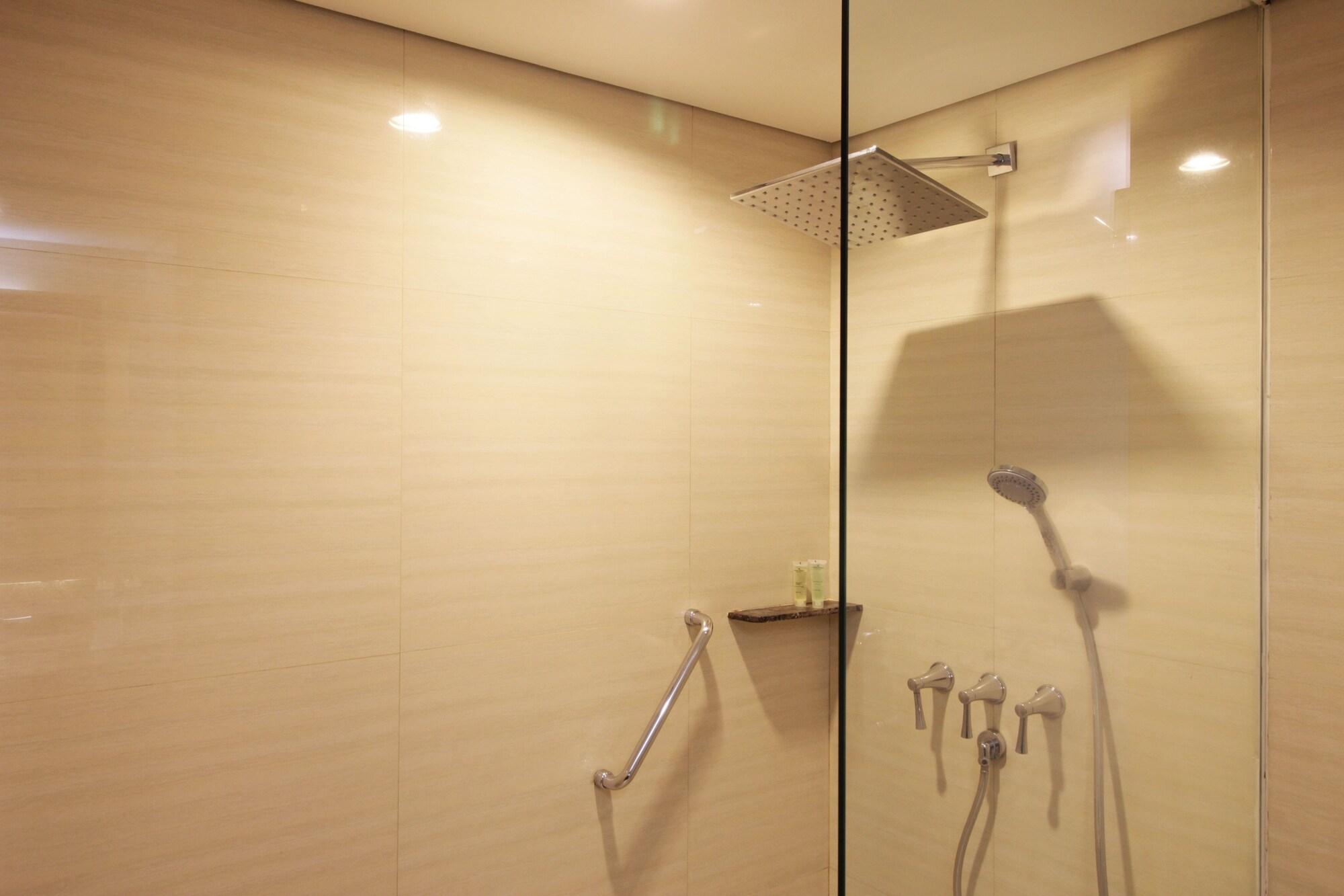 Hotel Santika Premiere Jogja Jogjakarta Buitenkant foto