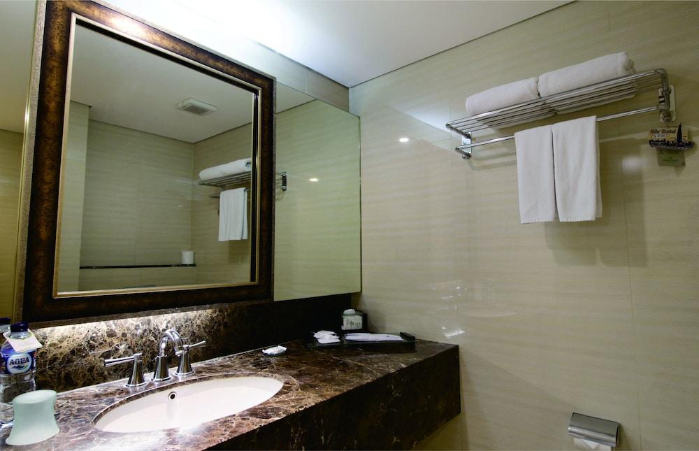 Hotel Santika Premiere Jogja Jogjakarta Buitenkant foto