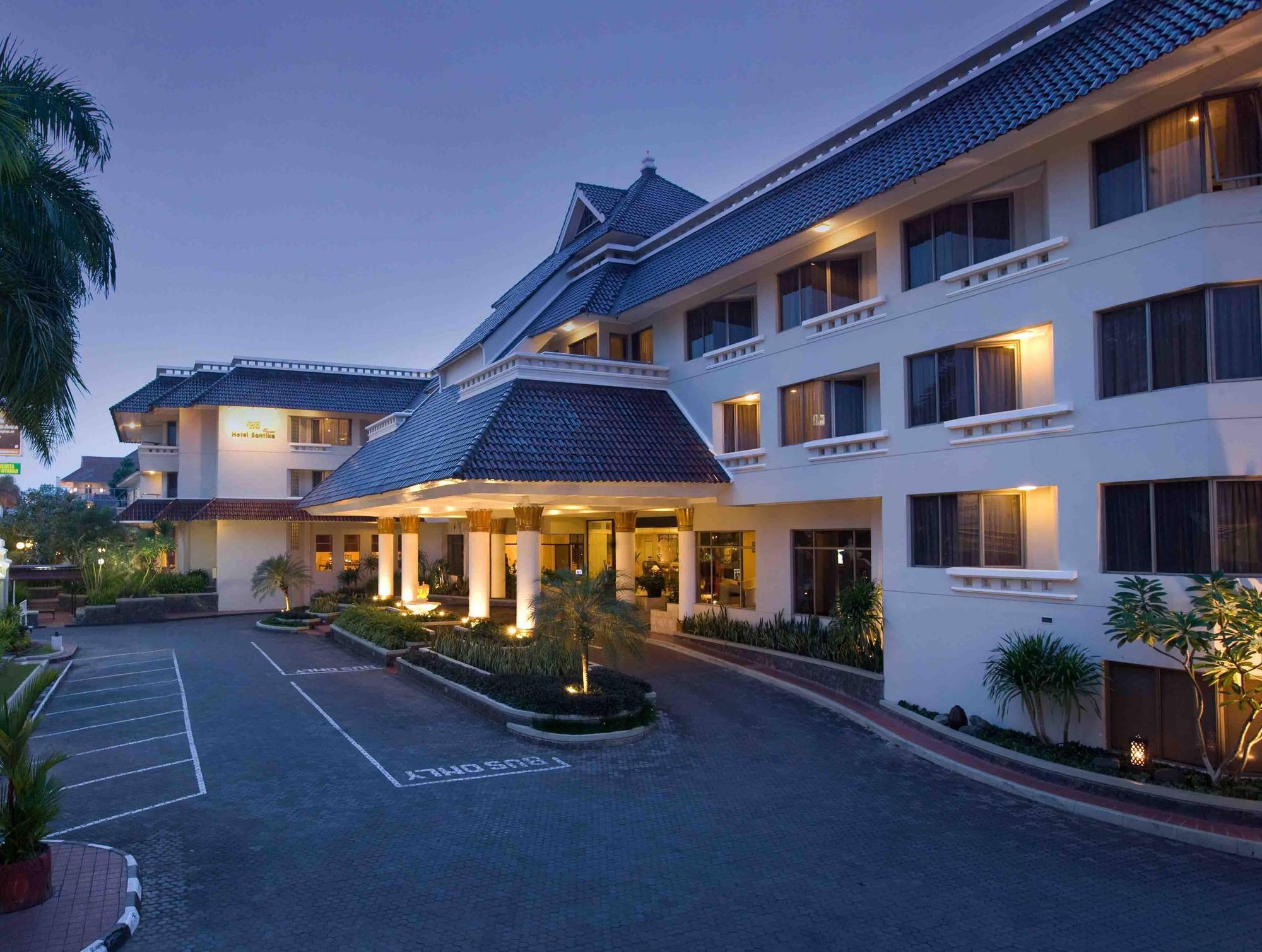 Hotel Santika Premiere Jogja Jogjakarta Buitenkant foto