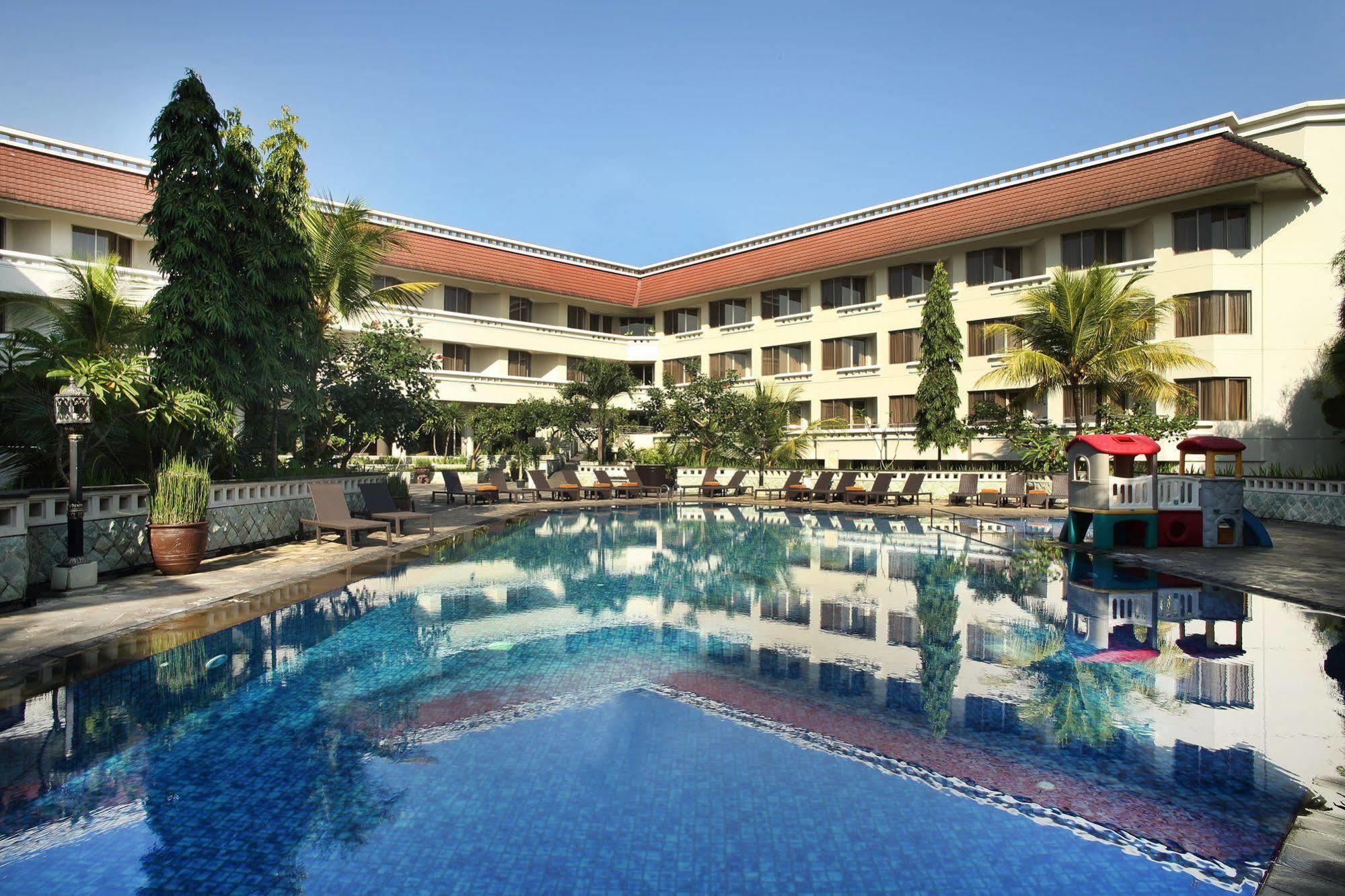 Hotel Santika Premiere Jogja Jogjakarta Buitenkant foto