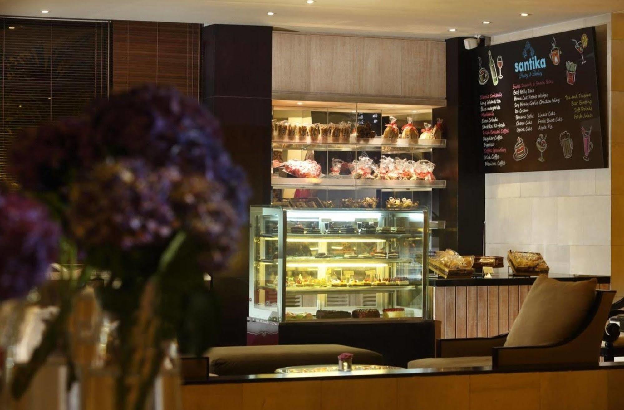 Hotel Santika Premiere Jogja Jogjakarta Buitenkant foto