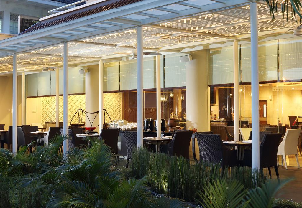 Hotel Santika Premiere Jogja Jogjakarta Buitenkant foto